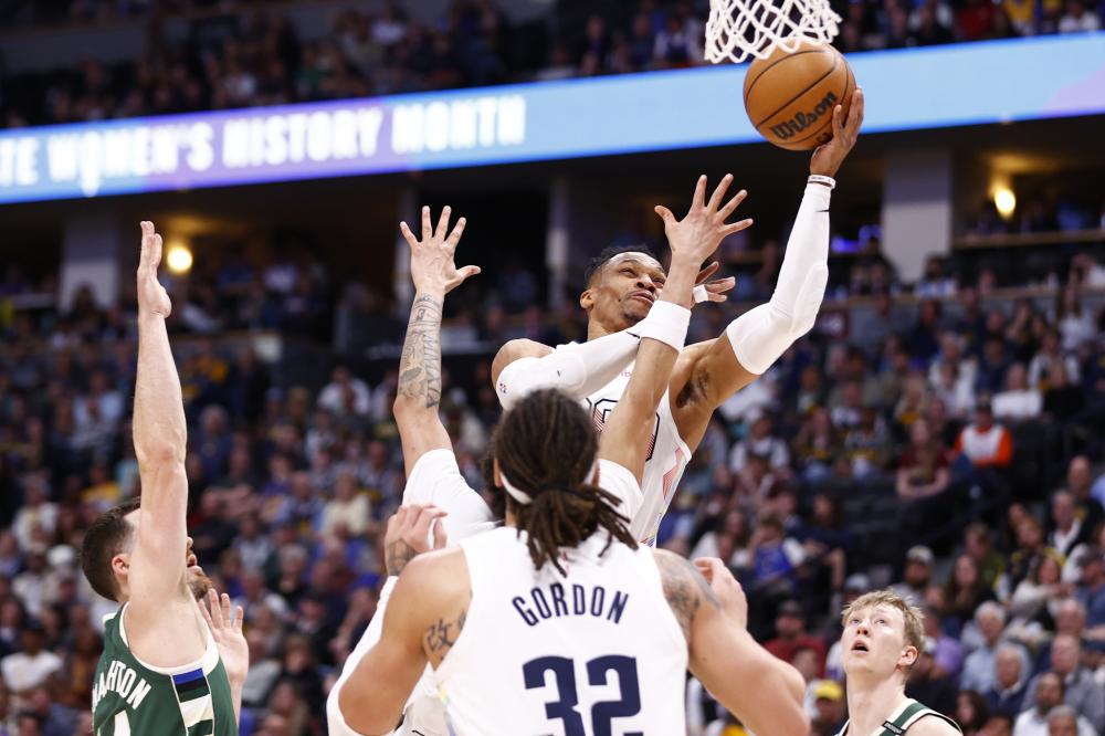 他几乎在每 他几乎在每