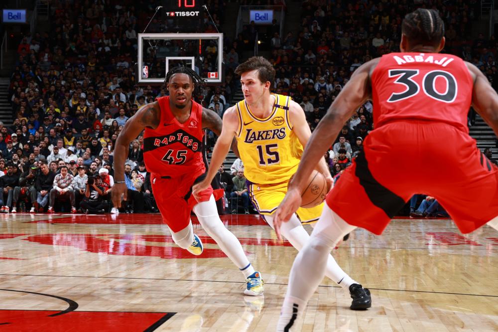 他们依然坚 他们依然坚